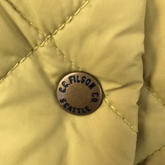 Filson Quilted nylon outerwear vest - Picture 8 of 14